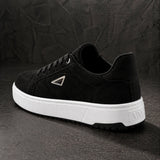 Via Marte Tênis Flatform Preto Camurça e Branco Crystal — Estilo Premium para o Dia a Dia