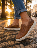 Bottero Napoli: tênis slip-on feminino de couro atanado caramelo para uso diário com conforto o dia todo