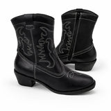 Bota Country Cano Médio Moleca | Bordado Western | Preta e Avelã